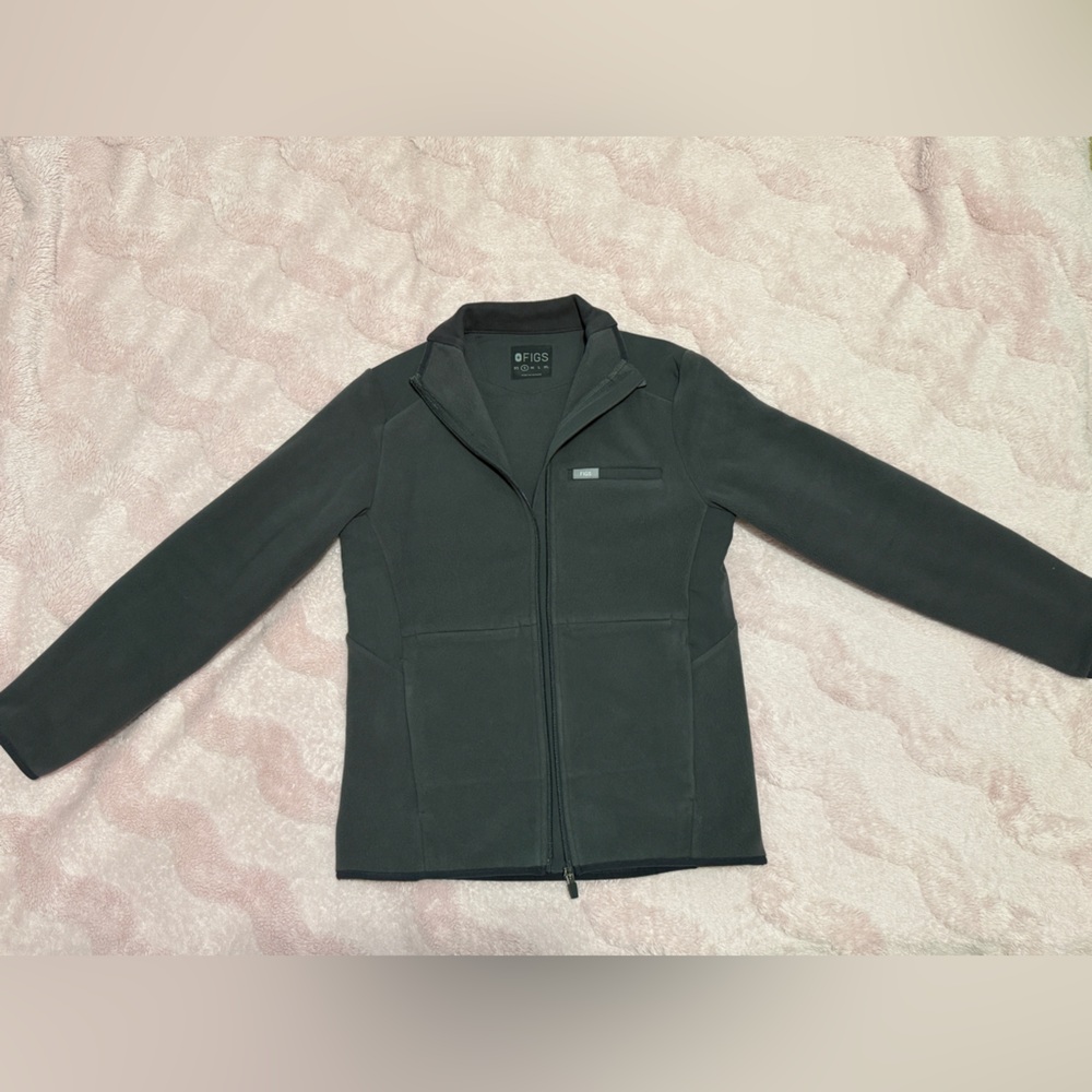FIGS On Shift Fleece Jacket in Charcoal